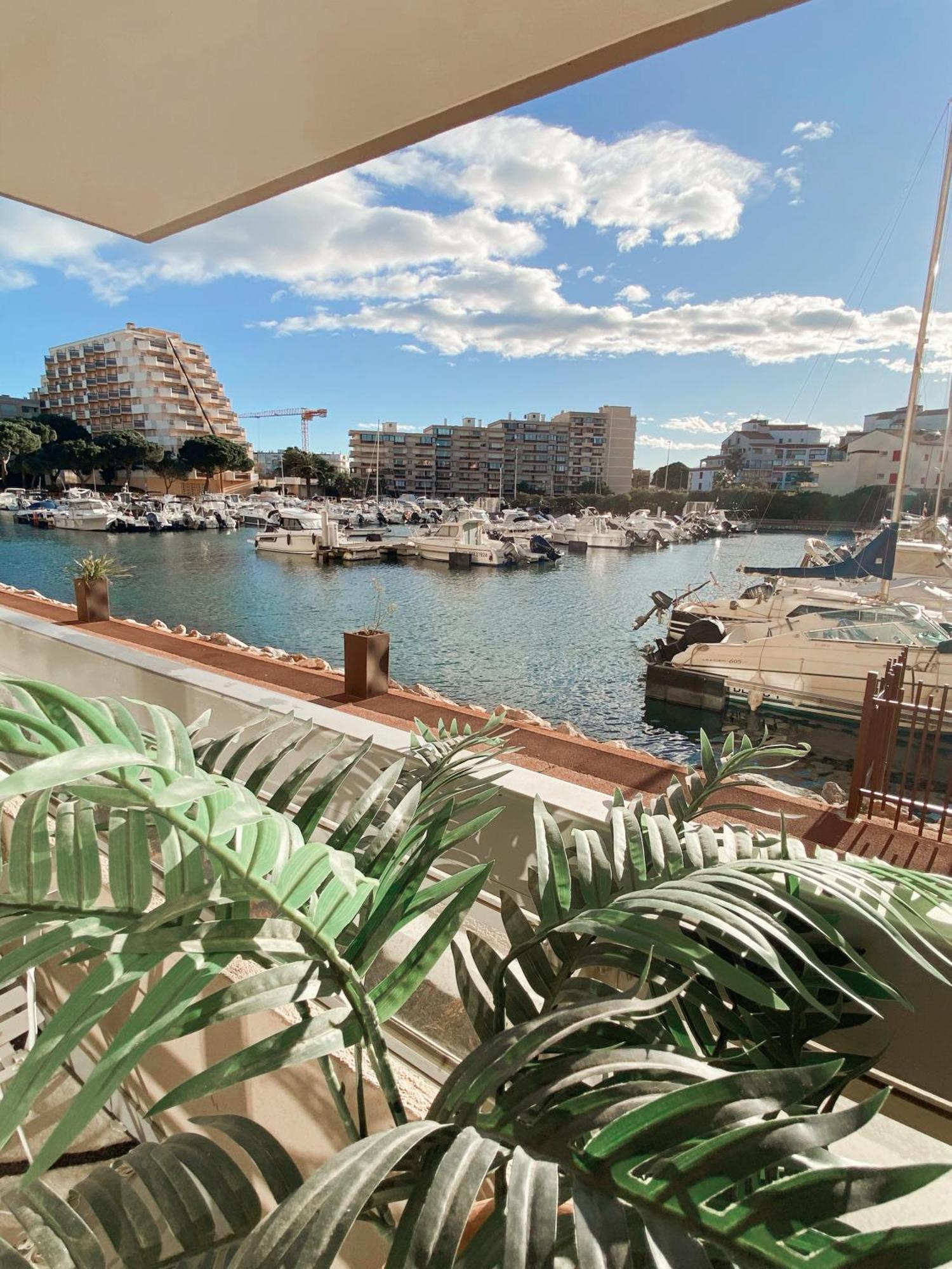 Magnifique T2 Au Calme Avec Une Superbe Vue Sur Le Port Кане Екстериор снимка