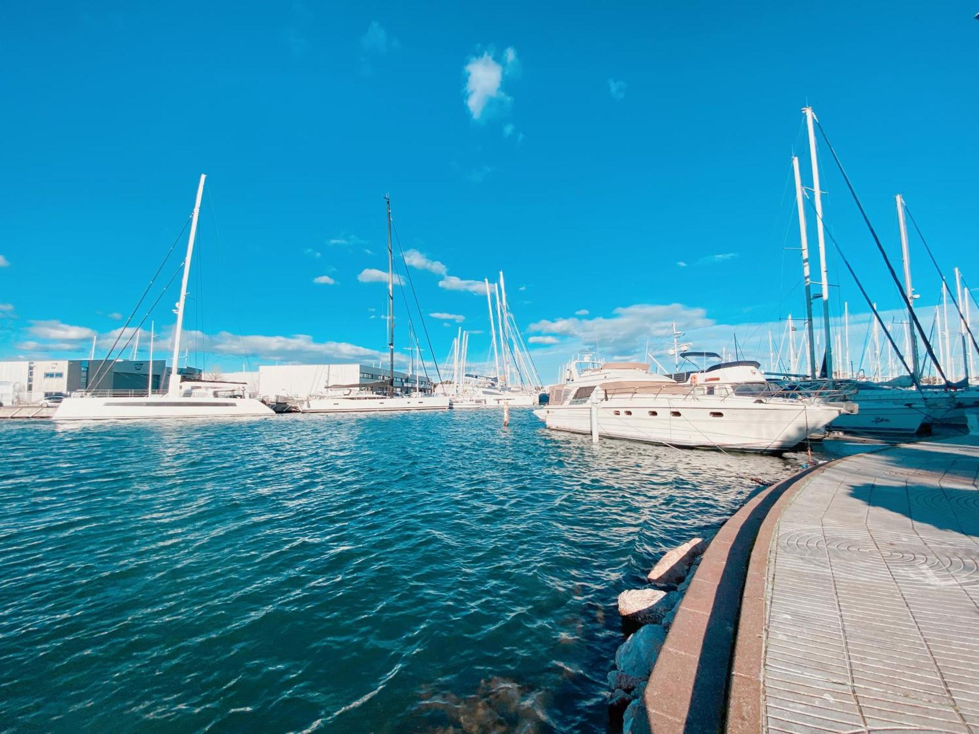 Magnifique T2 Au Calme Avec Une Superbe Vue Sur Le Port Кане Екстериор снимка
